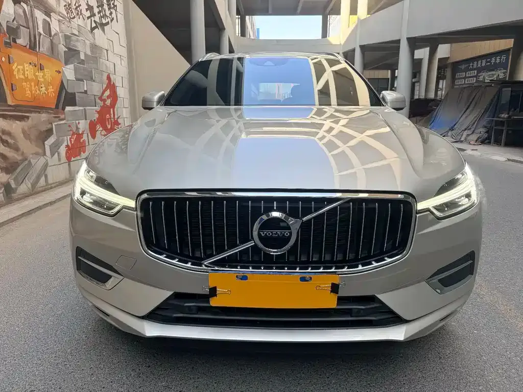Volvo XC60 — фото 4