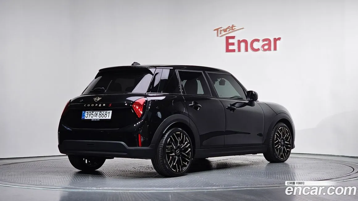 Mini Cooper 2025 из KR, фото 4