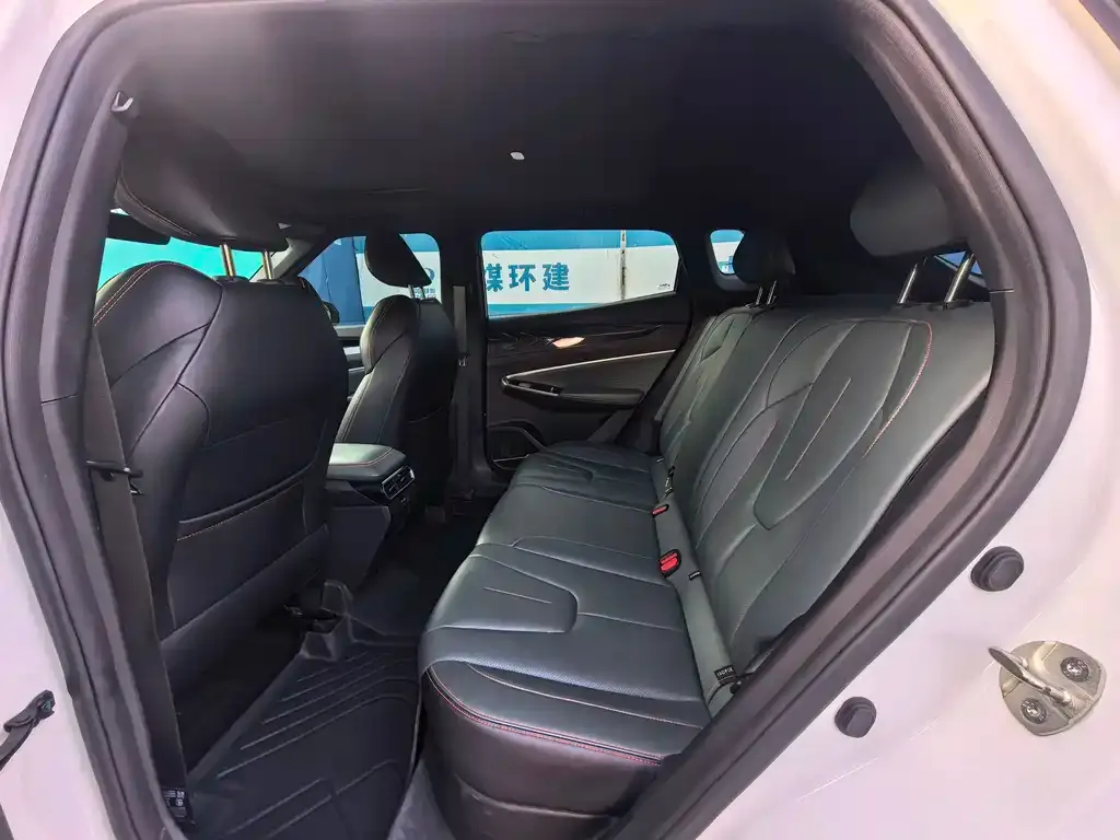 Geely Boyue 2024 из CN, фото 2