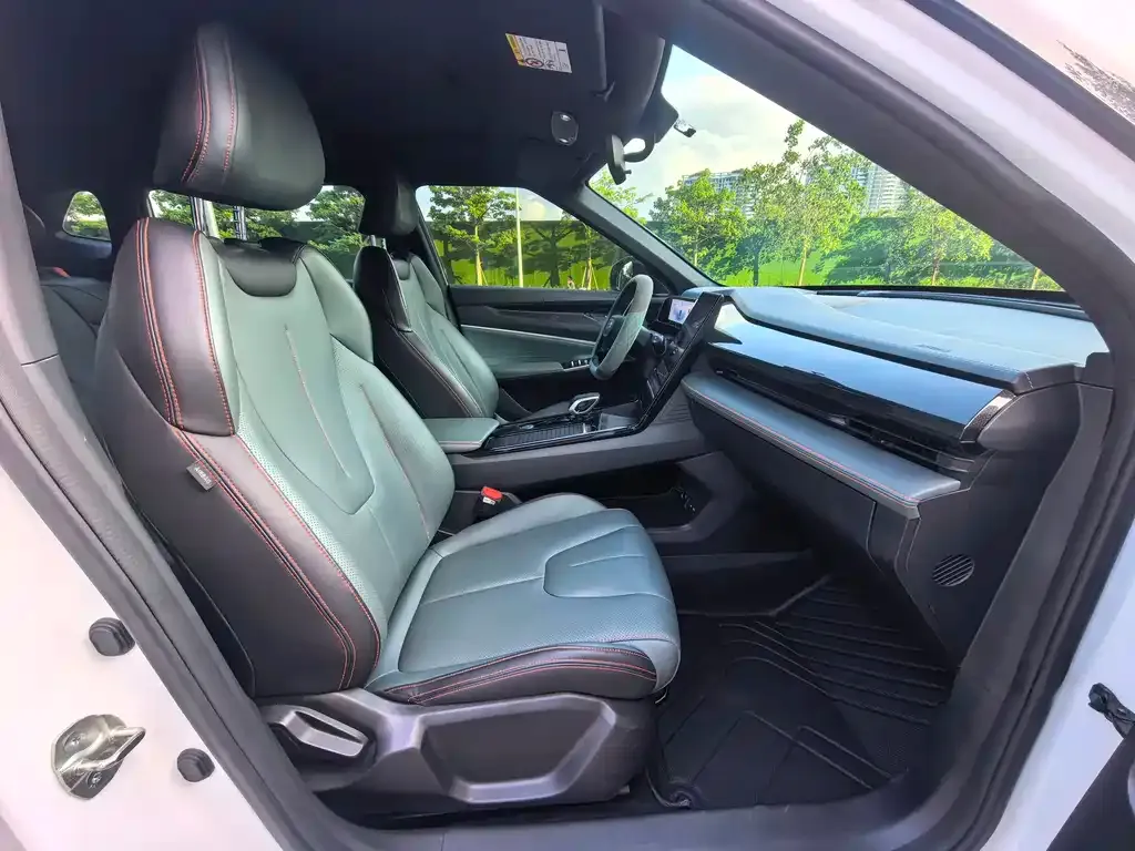 Geely Boyue 2024 из CN, фото 7