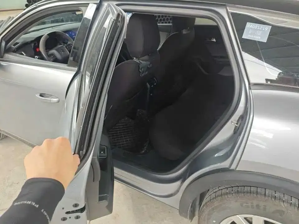 Citroen C5 X 2024 из CN, фото 3