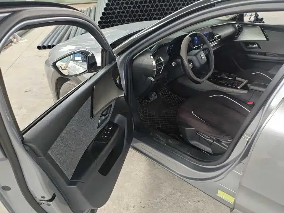 Citroen C5 X 2024 из CN, фото 4