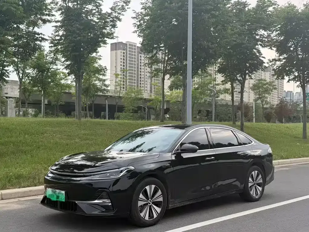 Geely 银河A7 EM — фото 1