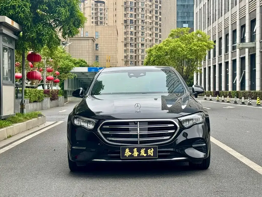 Mercedes-Benz E-Class 2025 из CN, фото 1
