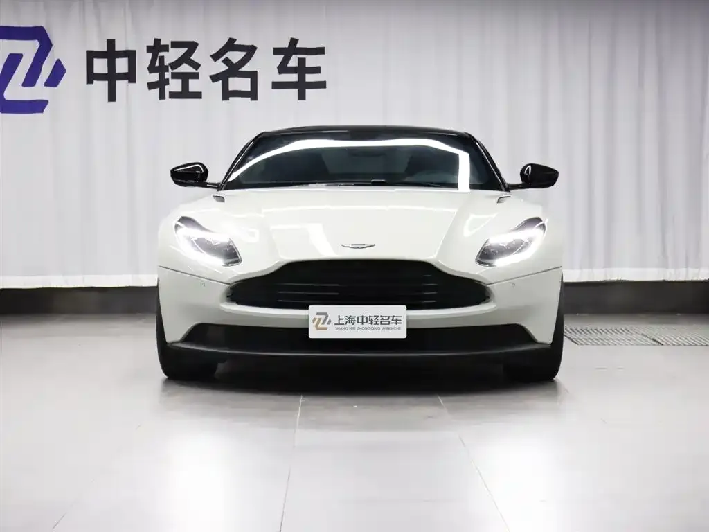 Aston Martin DB11 2021 из CN, фото 2