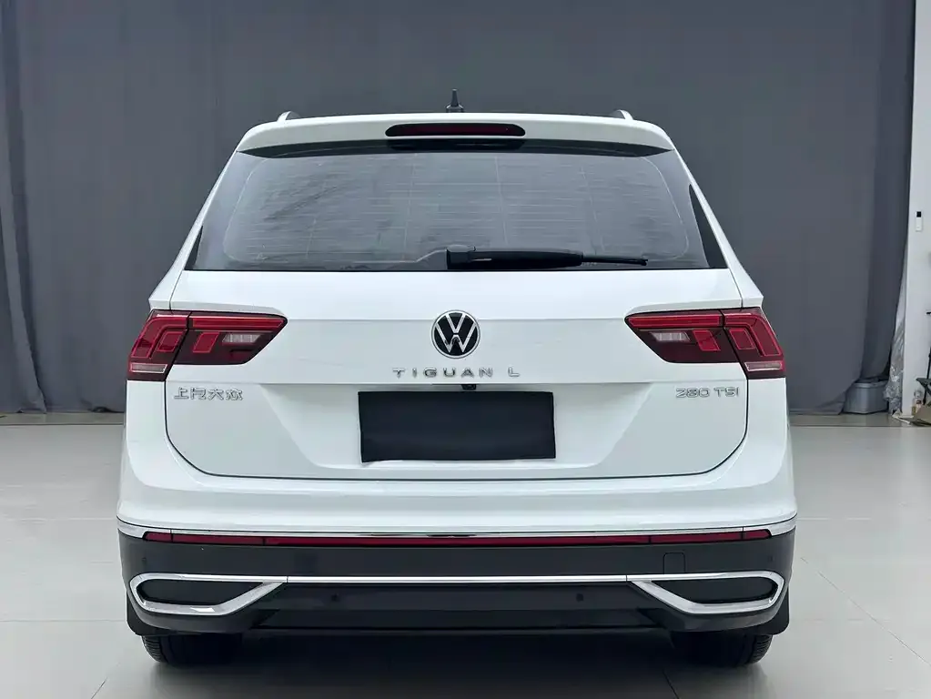 Volkswagen Tiguan L — фото 2