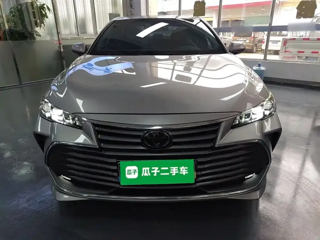 Toyota Avalon — фото 10