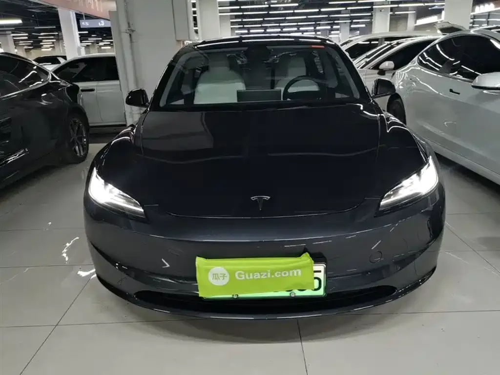 Tesla Model 3 — фото 2