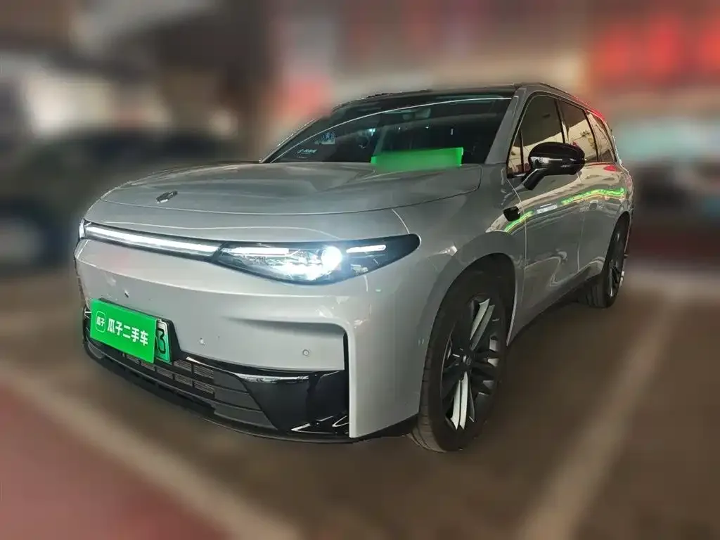 Leapmotor C16