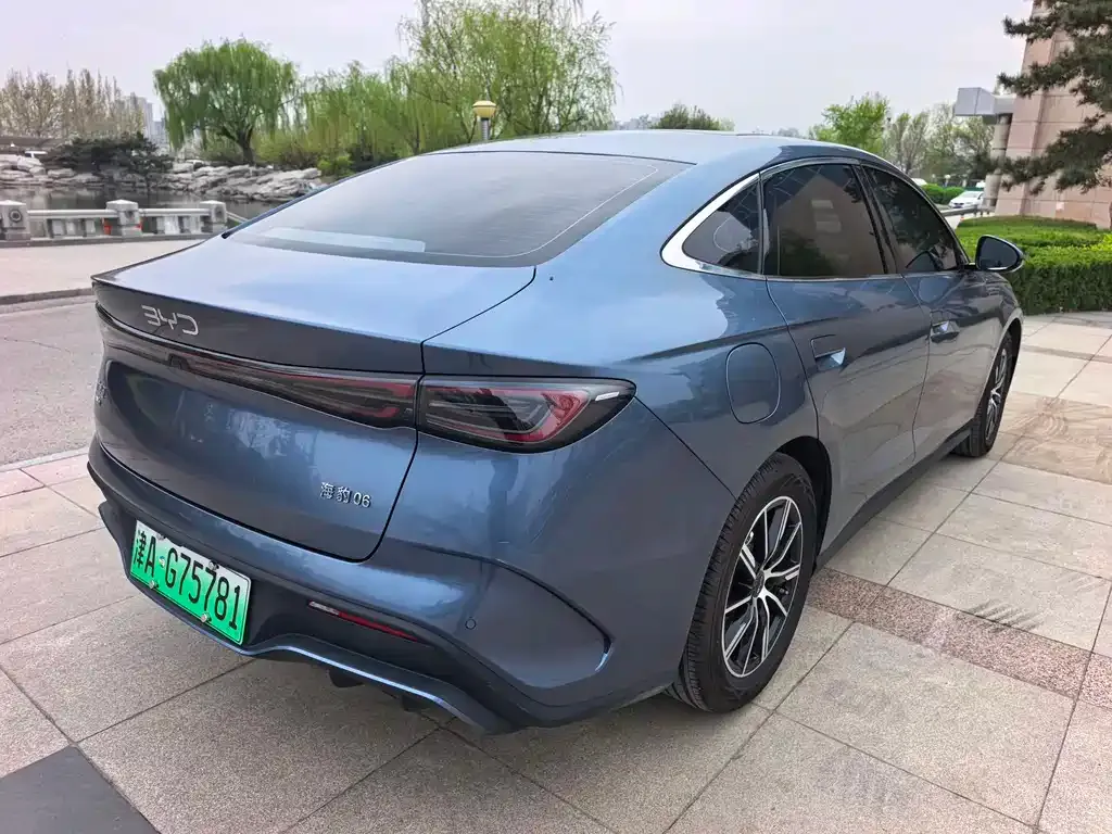 BYD Seal 06 — фото 10