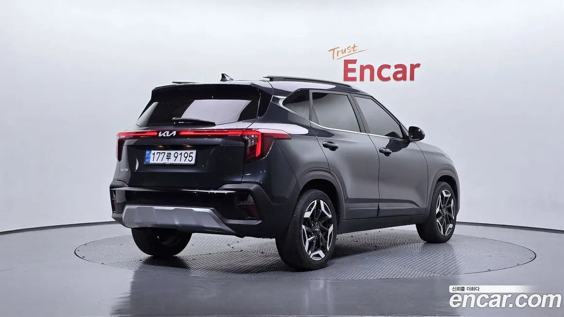 Kia Seltos — фото 3