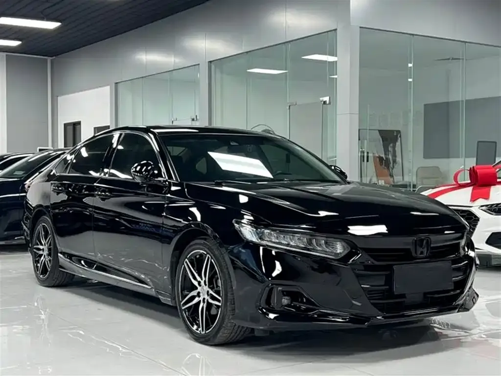 Honda Accord — фото 7
