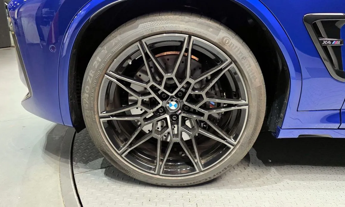 BMW X4M 2025 из KR, фото 8