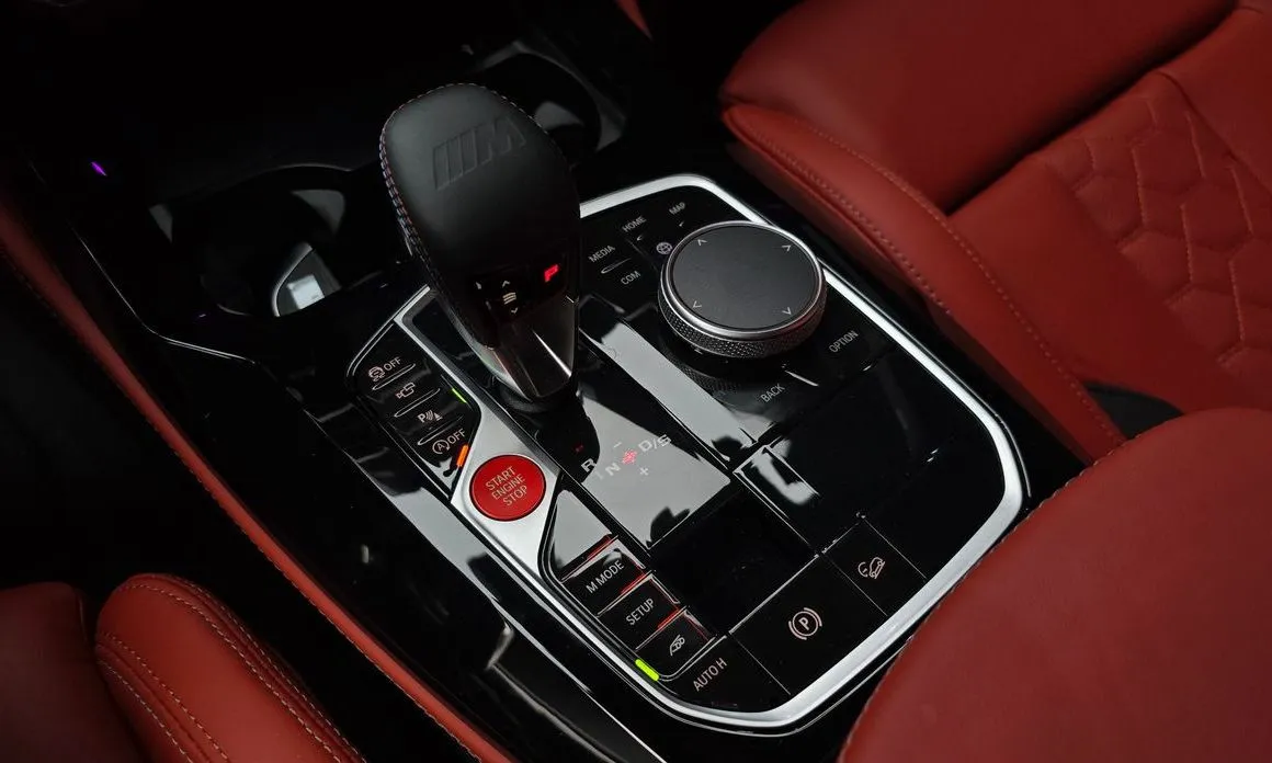 BMW X4M 2025 из KR, фото 2