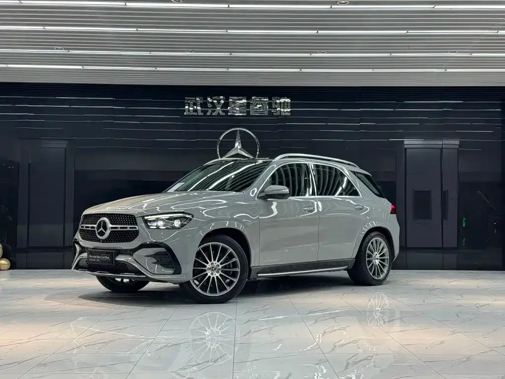 Mercedes-Benz GLE — фото 1