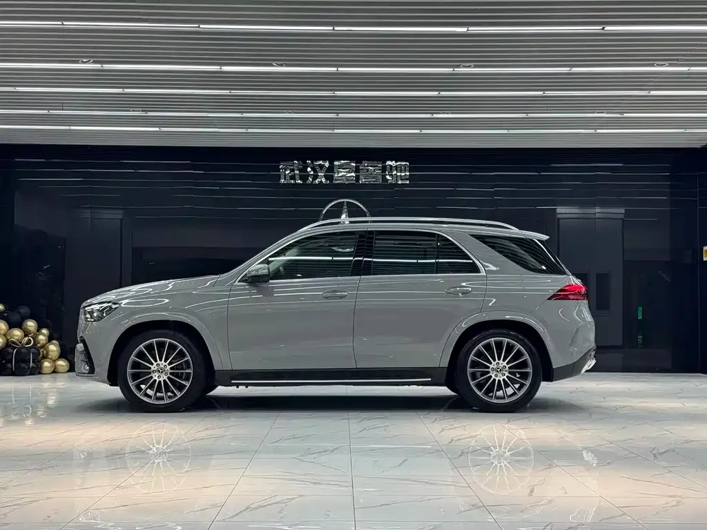 Mercedes-Benz GLE — фото 7