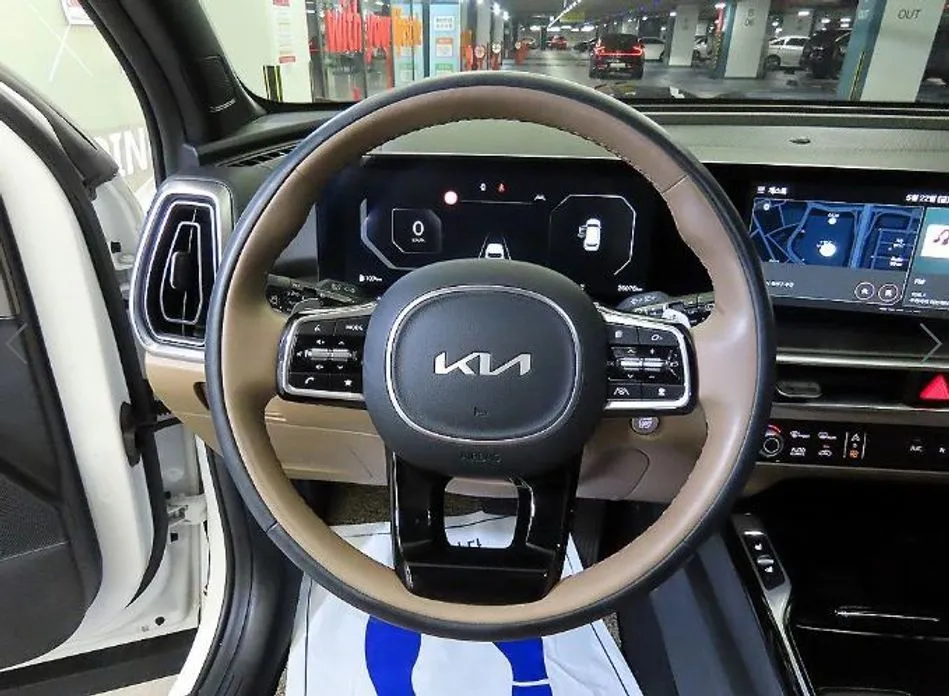 Kia Sorento — фото 8