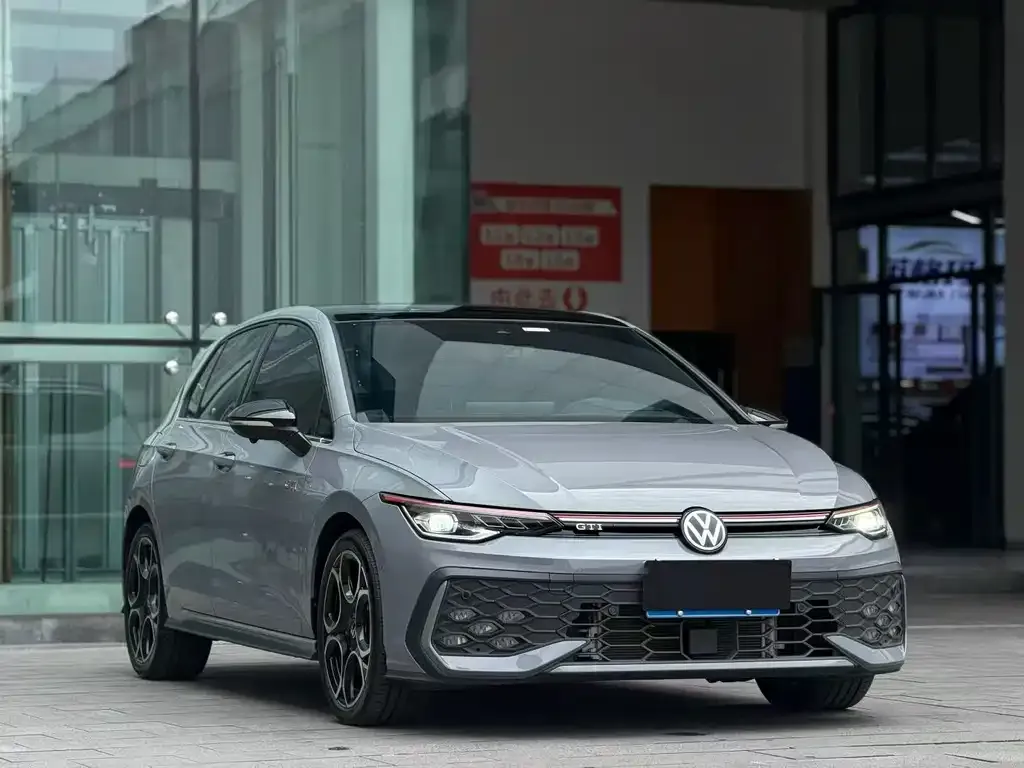 Volkswagen Golf GTI — фото 3
