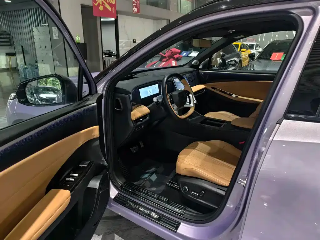 Geely Galaxy L7 — фото 9