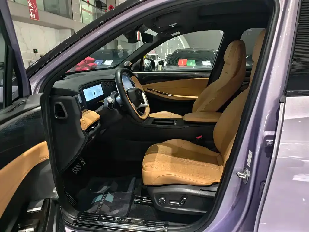 Geely Galaxy L7 — фото 3