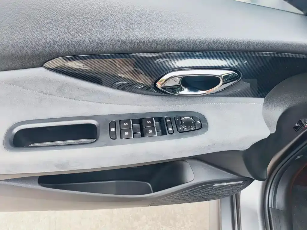 GAC Motor Shadow Leopard — фото 9