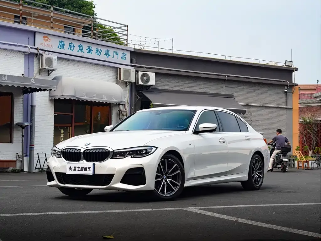 BMW 3 Series — фото 1