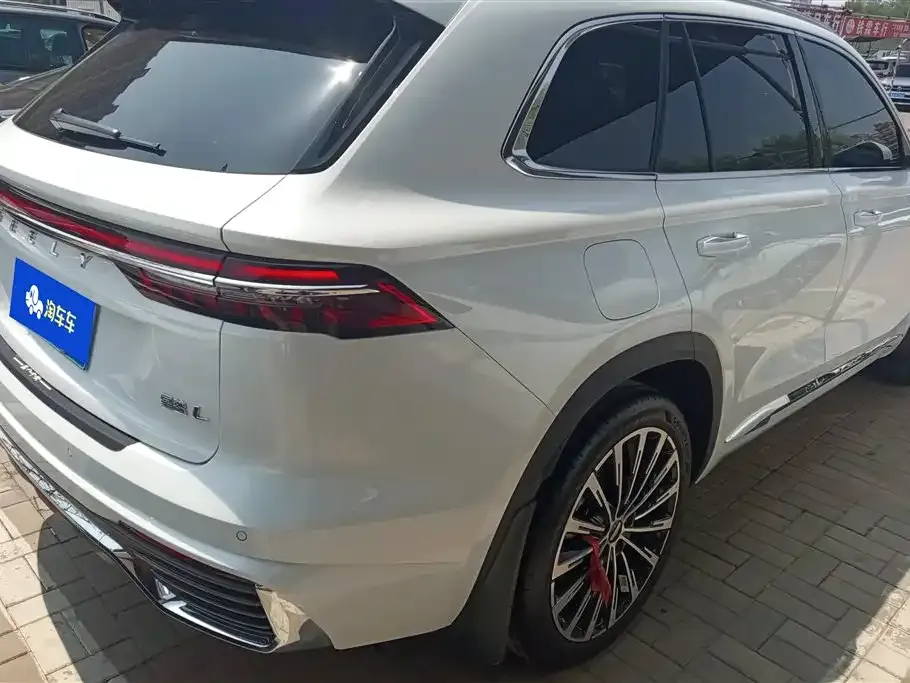 Geely Xingyue L — фото 10
