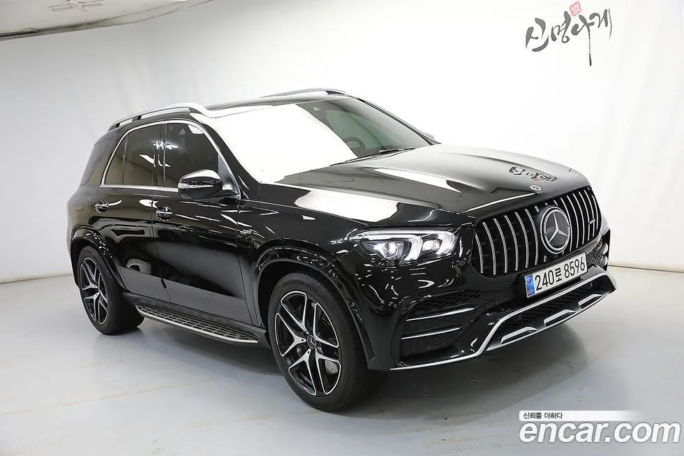 Mercedes-Benz GLE-Class AMG GLE53 4MATIC+ 1