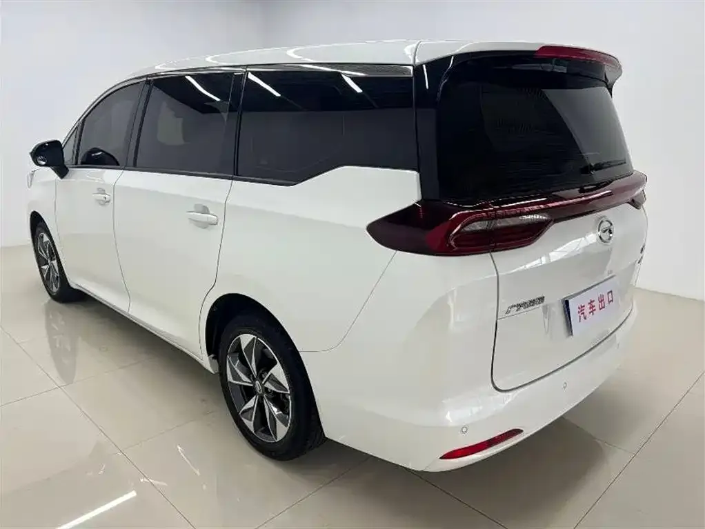 GAC Motor Trumpchi M6 — фото 8