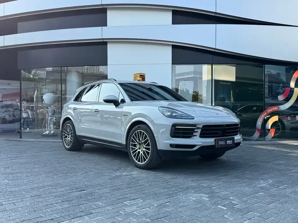 Porsche Cayenne Hybrid — фото 5