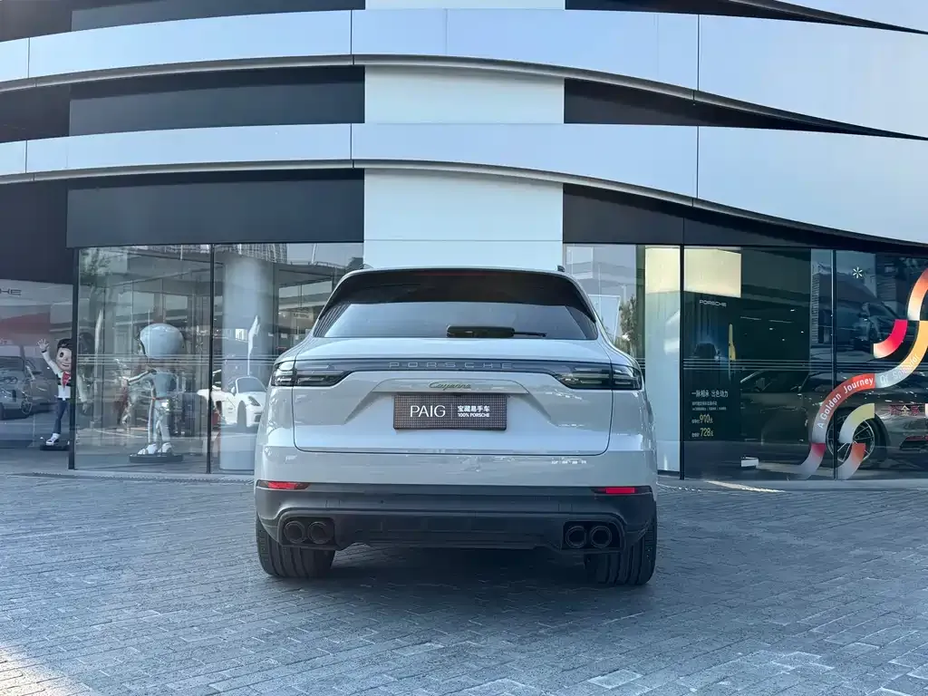 Porsche Cayenne Hybrid — фото 6