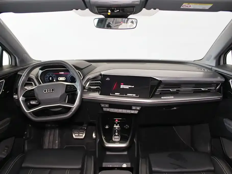 Audi Q4 e-tron — фото 10