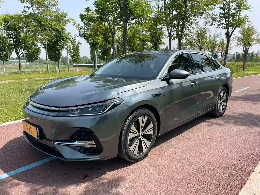 Geely Galaxy A7