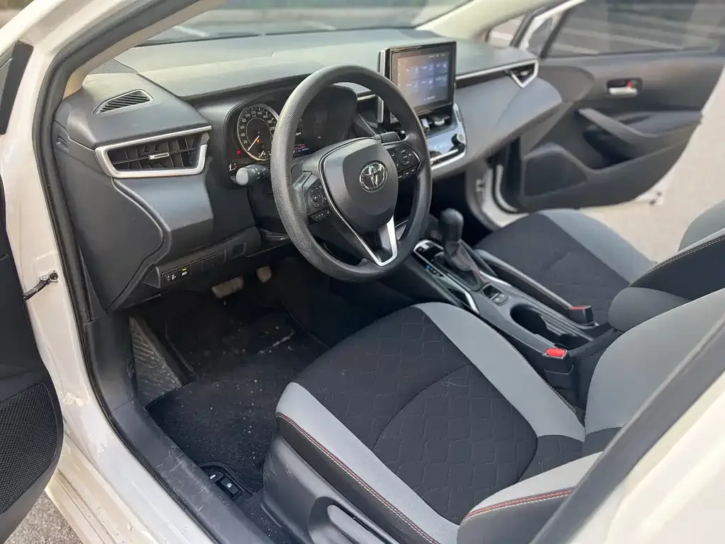 Toyota Corolla — фото 2