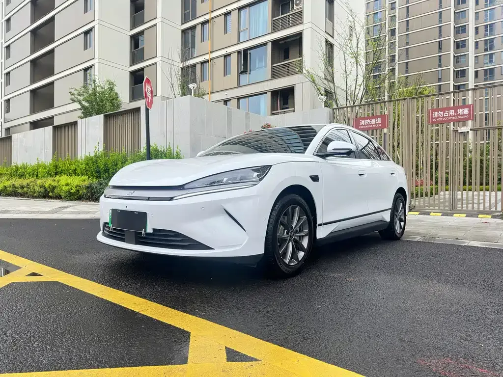BYD Qin L