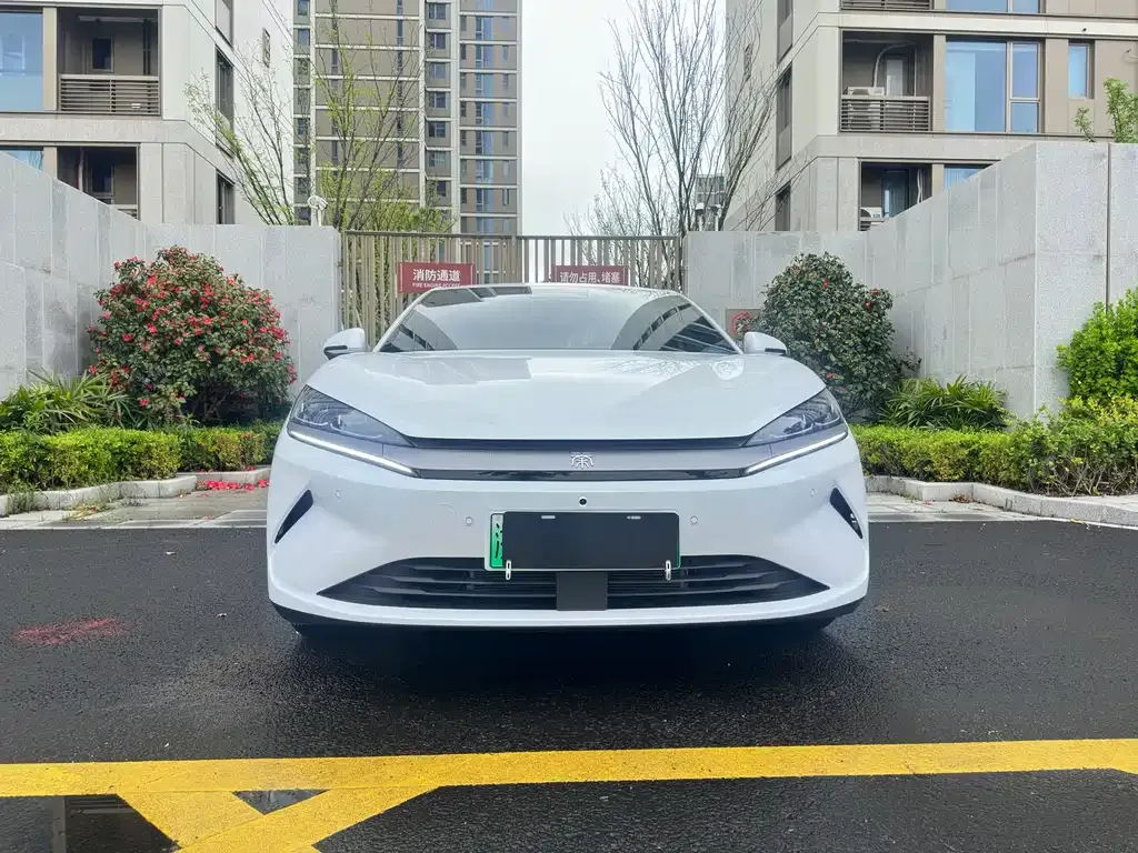 BYD Qin L 2026 из CN, фото 4