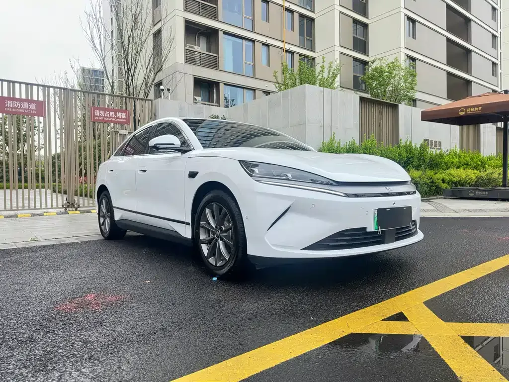 BYD Qin L 2026 из CN, фото 7