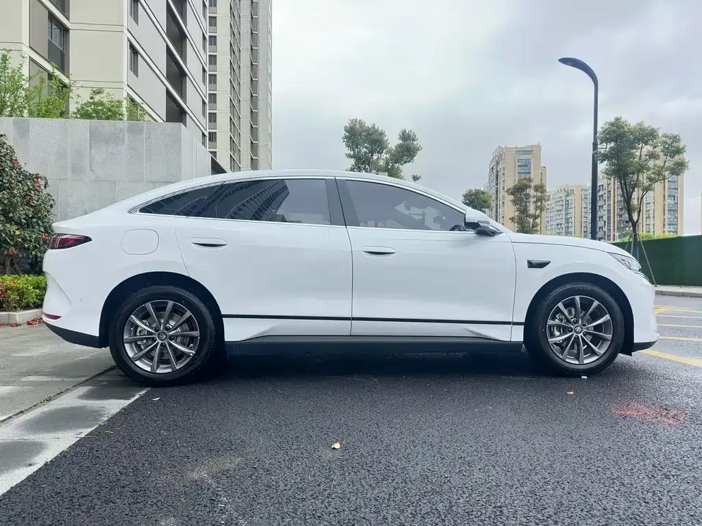BYD Qin L 2026 из CN, фото 6