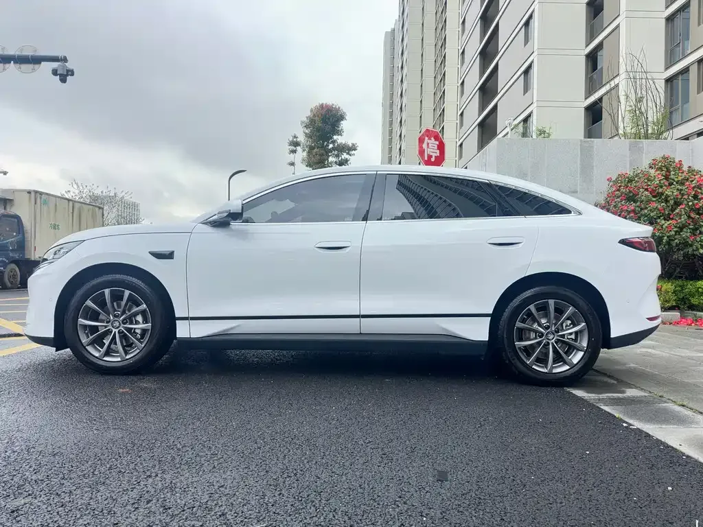 BYD Qin L 2026 из CN, фото 10