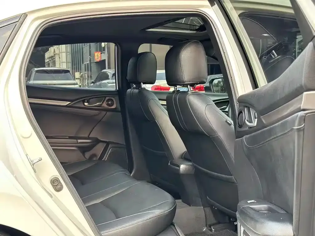 Honda Civic — фото 2