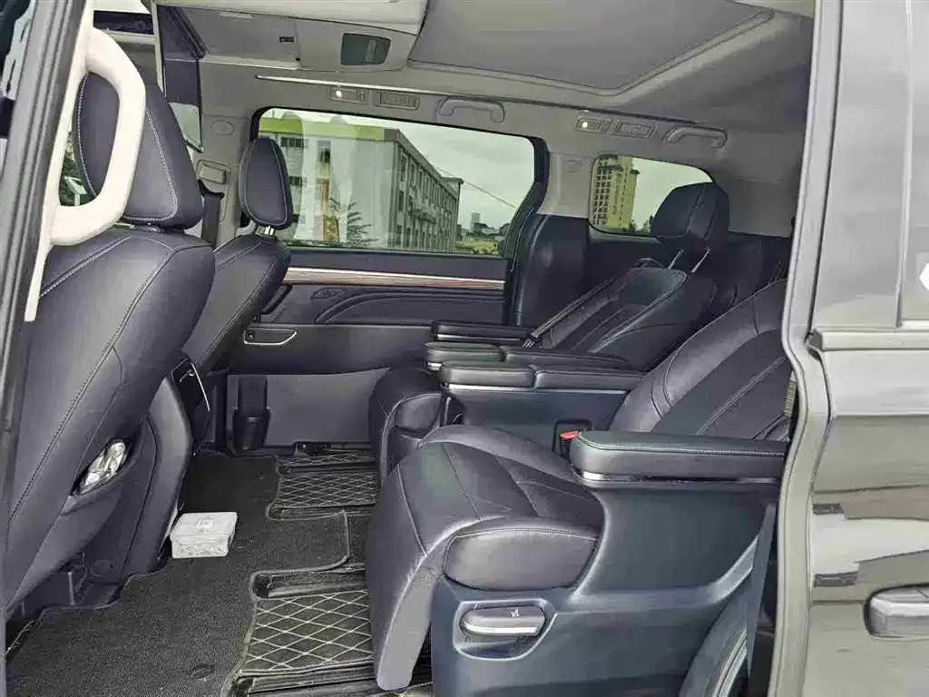 GAC Motor Trumpchi M8 — фото 10