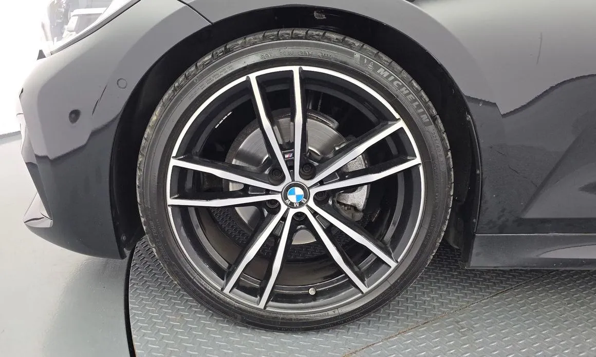 BMW 3-Series 2021 из KR, фото 9