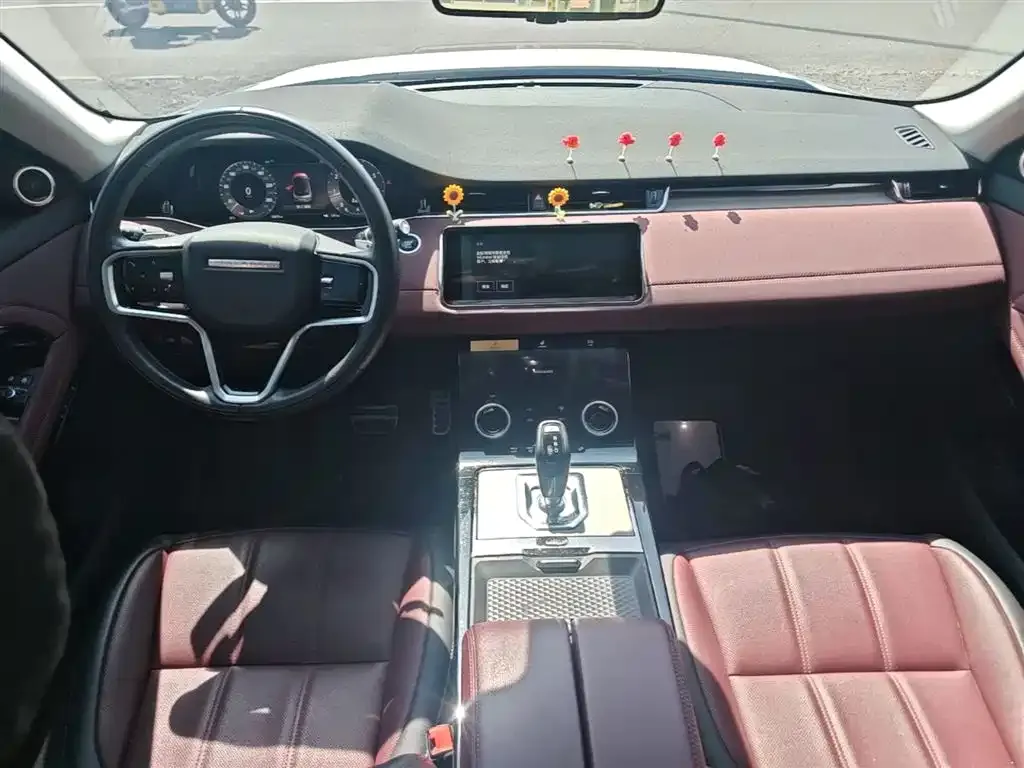 Land Rover Evoque 2024 из CN, фото 2