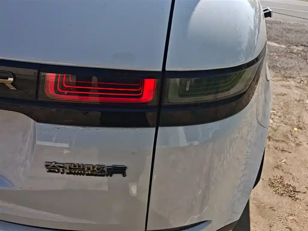 Land Rover Evoque 2024 из CN, фото 4