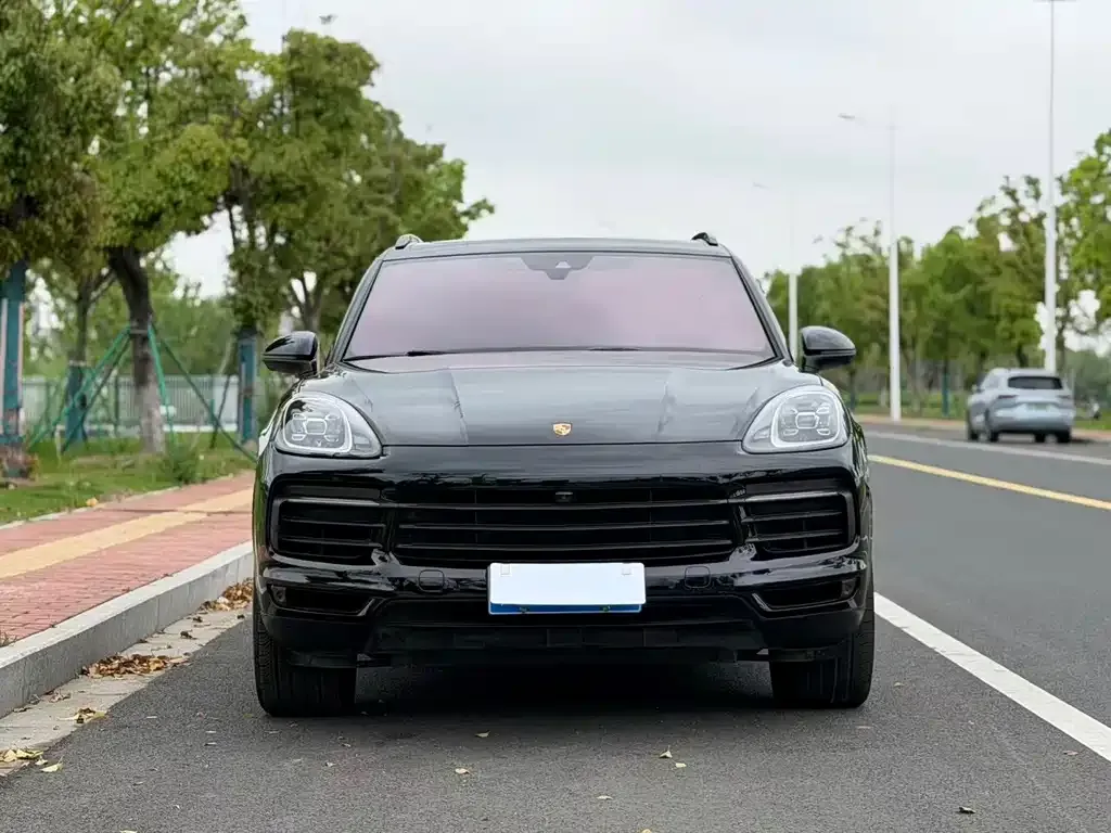 Porsche Cayenne — фото 7