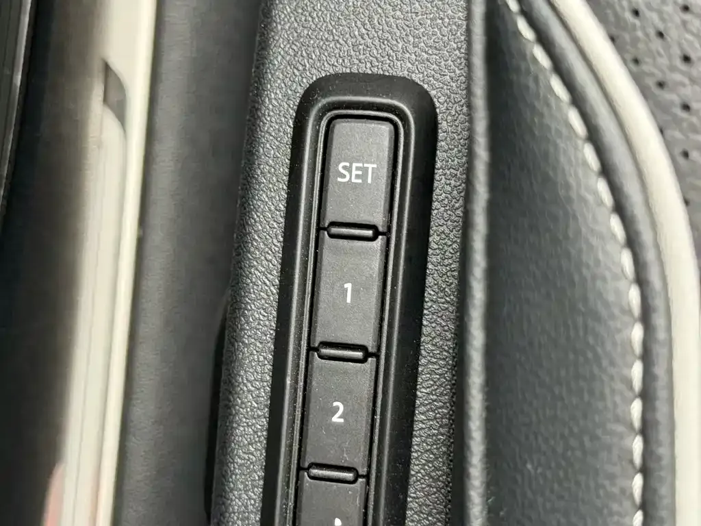 Volkswagen Passat — фото 10