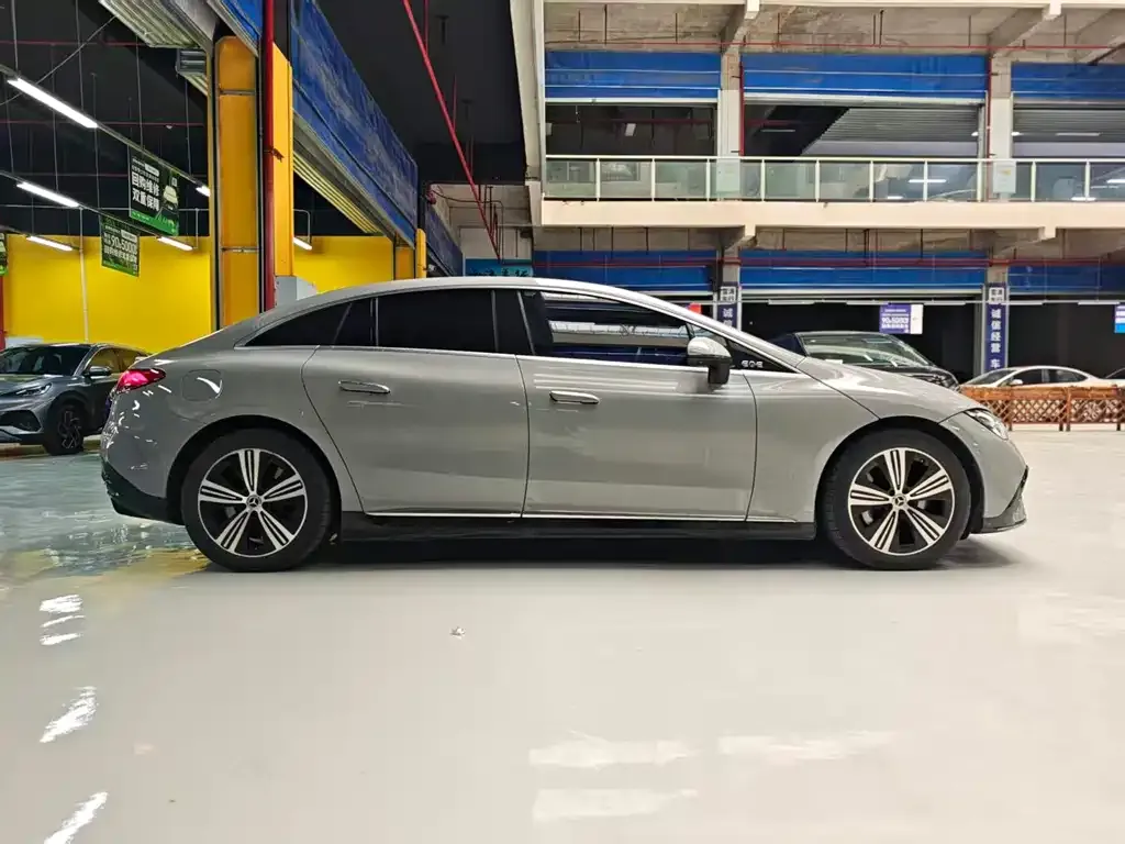 Mercedes-Benz EQE 2023 из CN, фото 6
