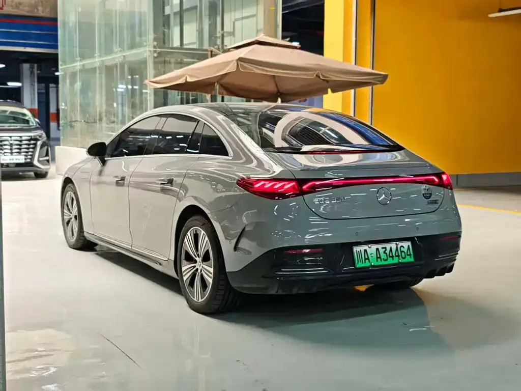 Mercedes-Benz EQE 2023 из CN, фото 4