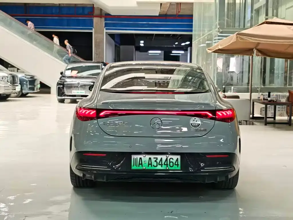 Mercedes-Benz EQE 2023 из CN, фото 7