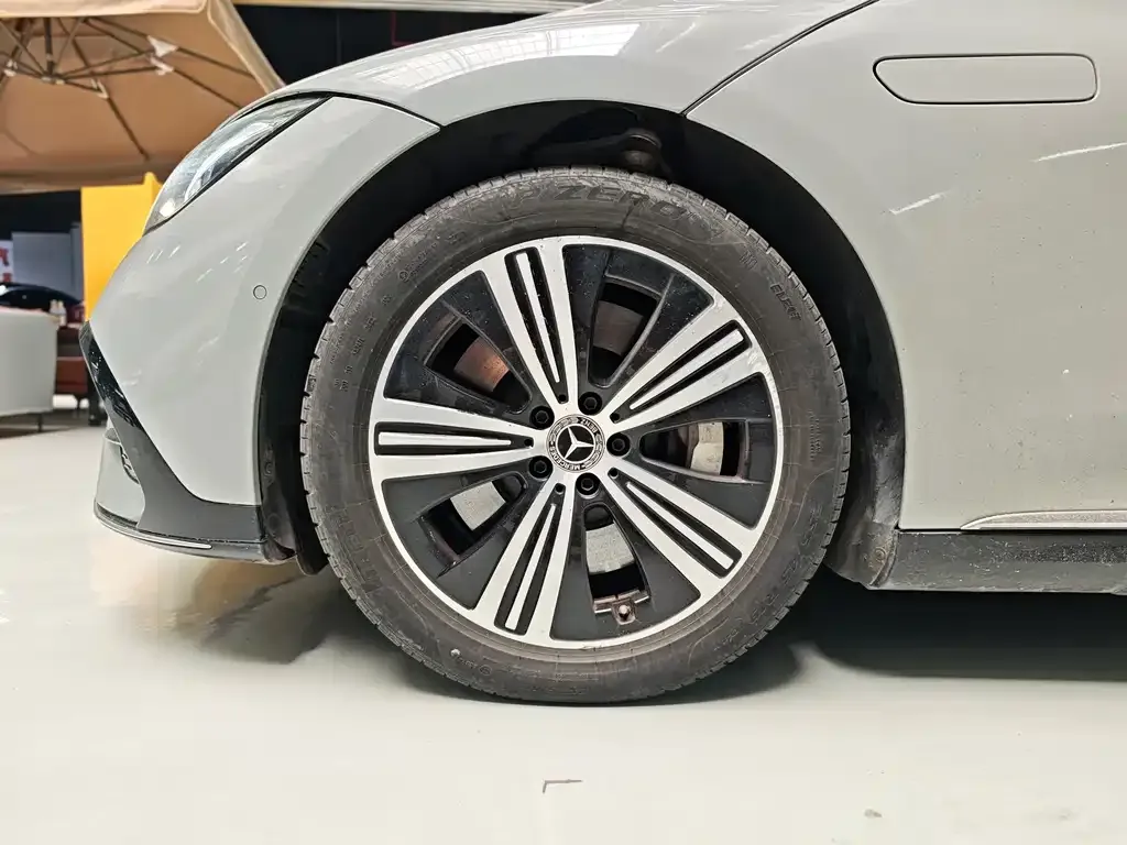 Mercedes-Benz EQE 2023 из CN, фото 8